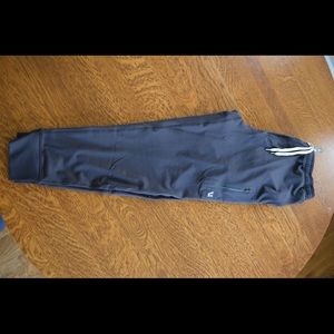 Vuori men’s joggers